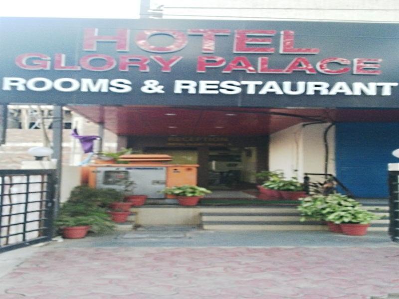 Oyo 11945 Hotel Glory Palace Indore Luaran gambar