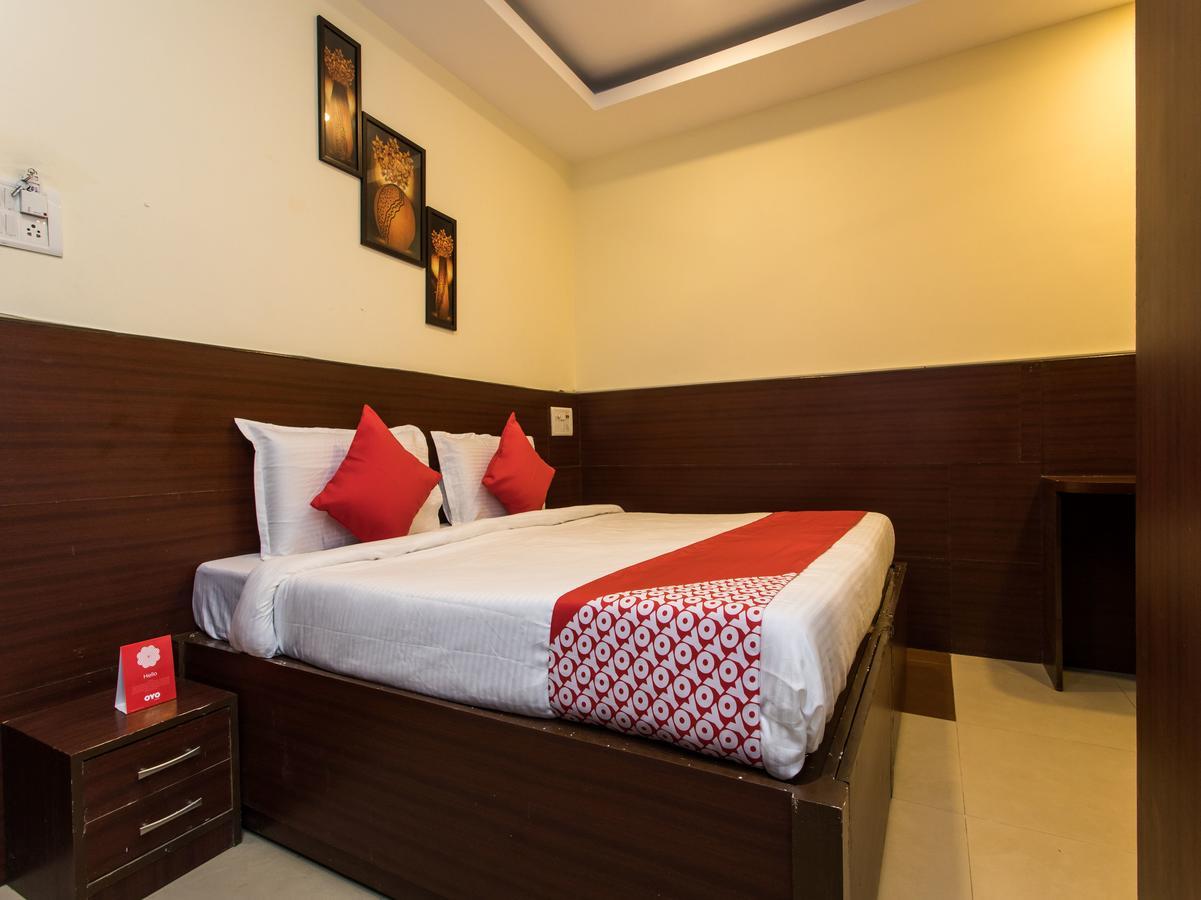 Oyo 11945 Hotel Glory Palace Indore Luaran gambar