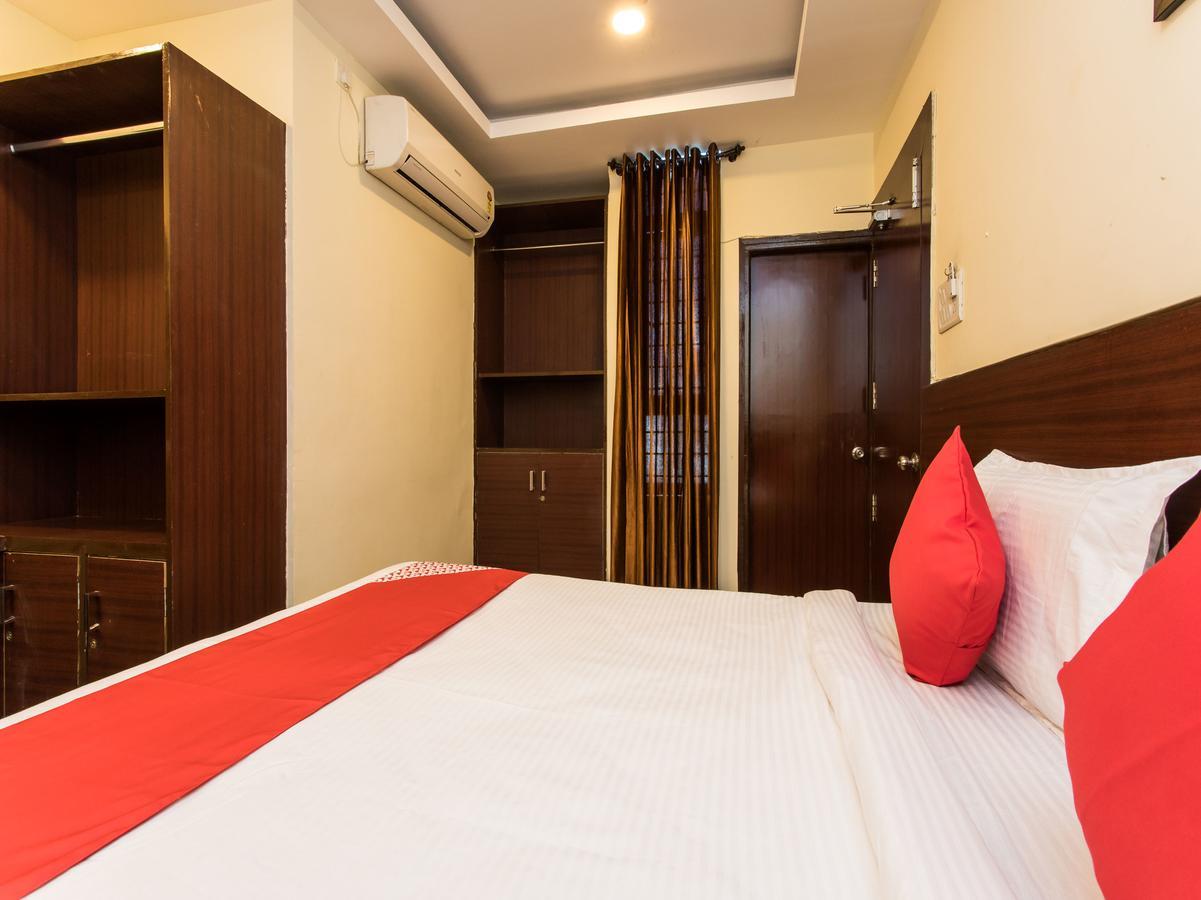 Oyo 11945 Hotel Glory Palace Indore Luaran gambar